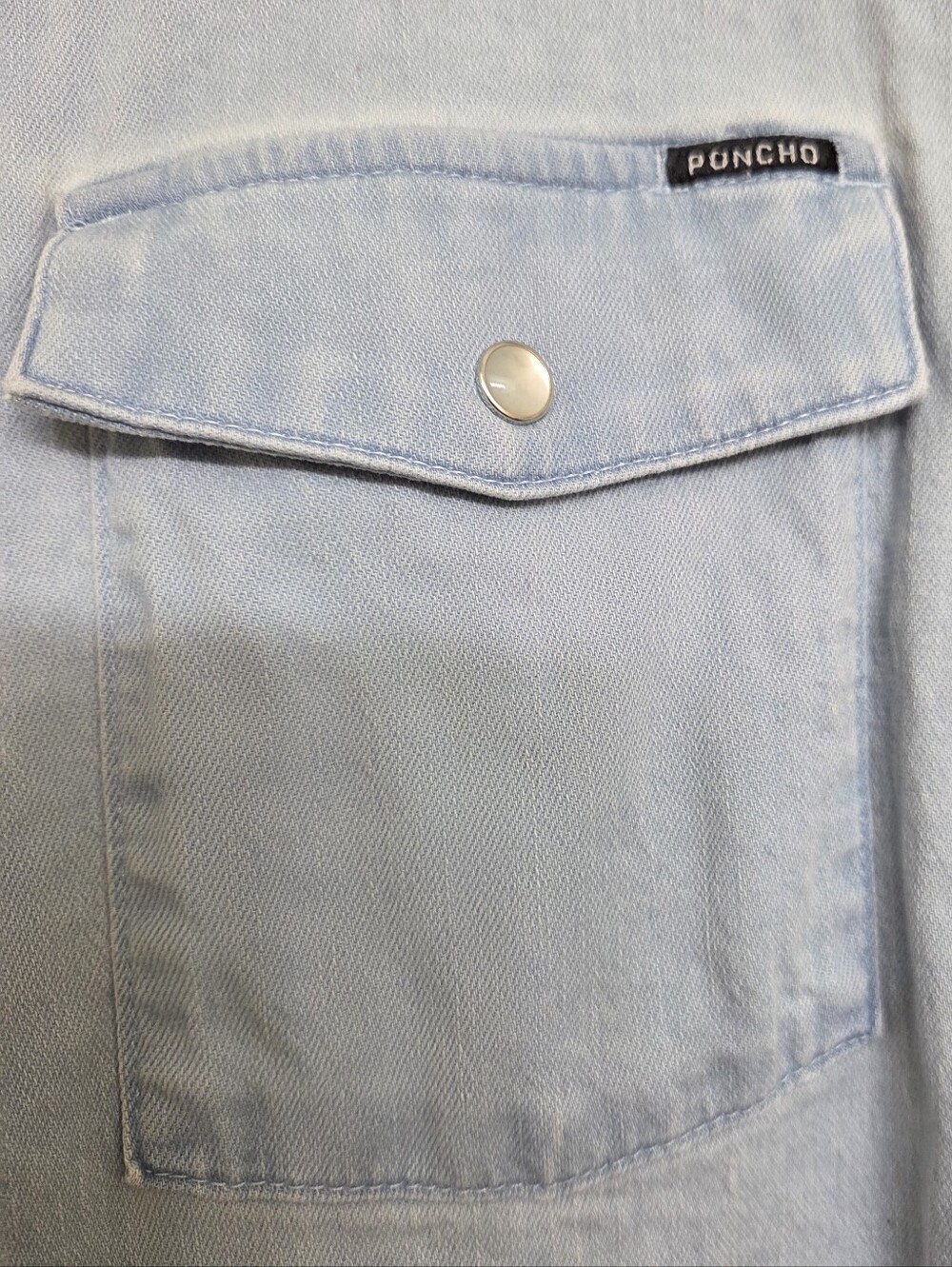 Poncho Men’s XL Light Wash Denim Western Pearl Snap Shirt Regular Fit - Picture 4 of 8